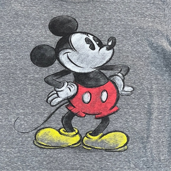Disney Mickey Mouse Gray Ultrasoft T-Shirt Men’s Size Large - Picture 2 of 4